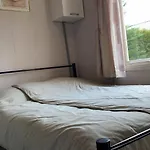 Chalet Met Veel Buiten Ruimte